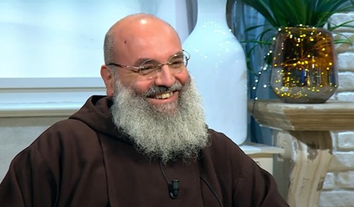 Fra Carmine, un cappuccino per la posta dell'Anima