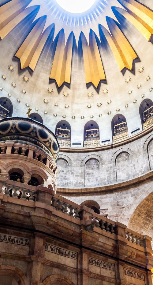 “Egli non è qui, perché è risuscitato…”